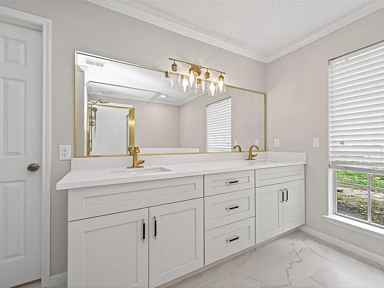 106 Breezy Point Pl — Photo 34