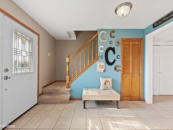 3rd image of 25 Ramblewood Ln