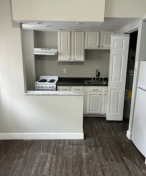 2115 Susquehanna St — Photo 3