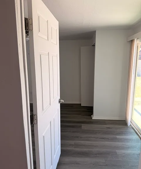 Forth Bedroom/ Family Room Entry