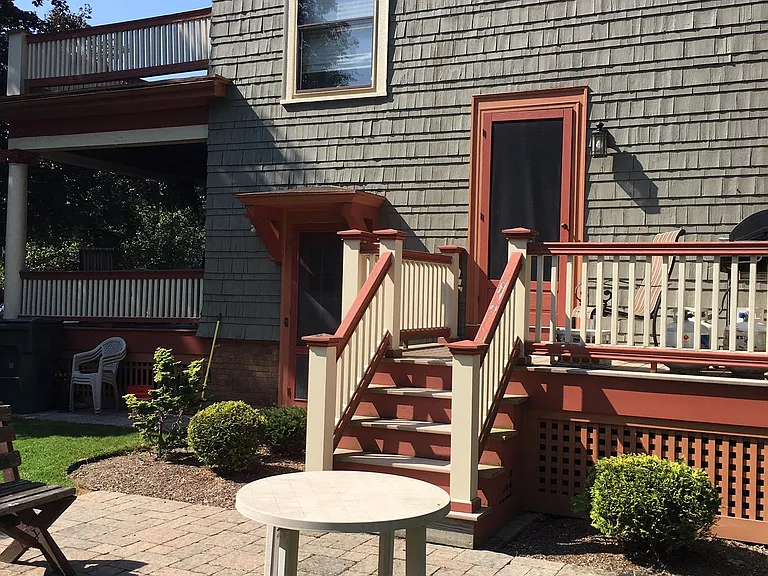 840 Harvard St — Photo 2