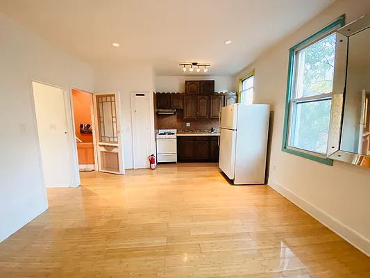 Rented by Nooklyn NYC LLC | media 5