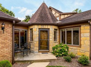 3325 Mansion Way, Upper Arlington, OH 43221