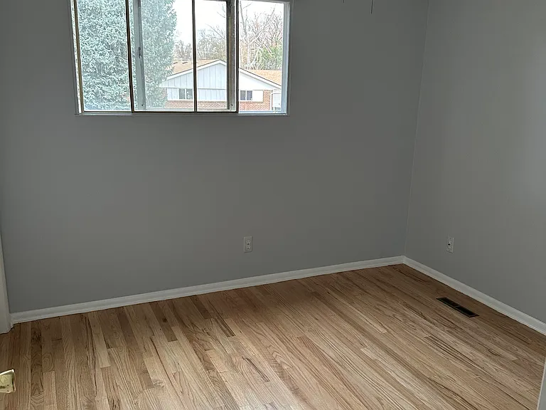 Upstairs bedroom 3