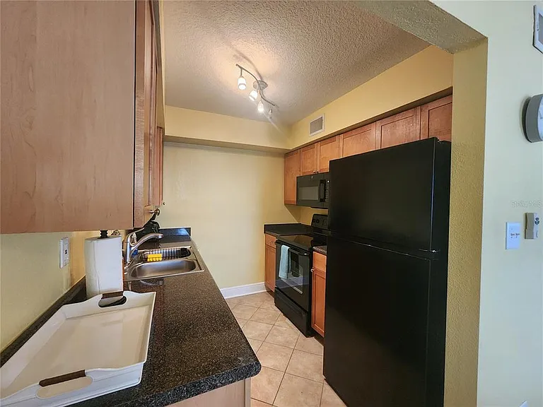 5215 Coquina Key Dr SE #B — Photo 9