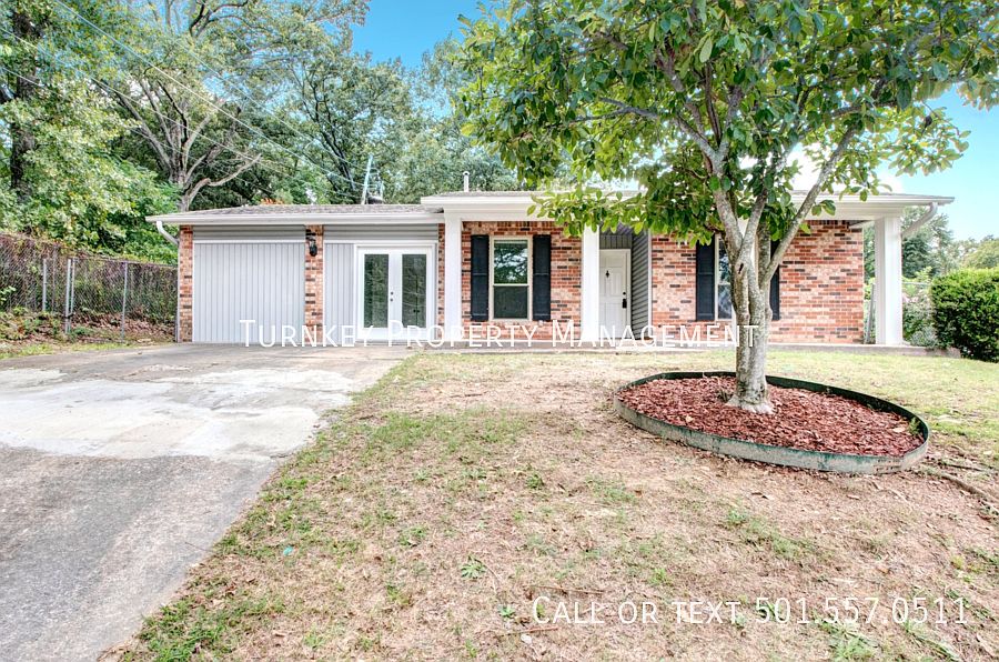 1st image of 1910 Fair Oaks Dr