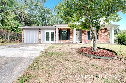 1910 Fair Oaks Dr Photo 1