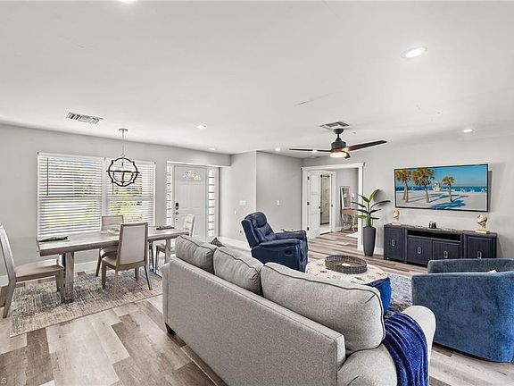 5th image of 248 Bay Meadows Dr