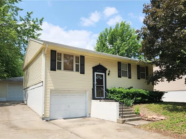 2316 Meadow Trl, Saint Joseph, MO 64503