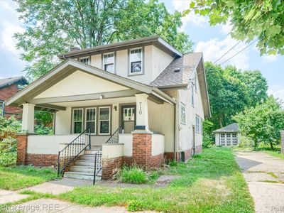 710 Pierson St, Flint, MI, 48503