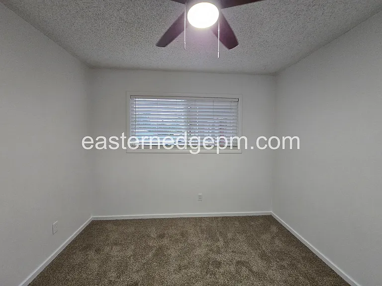 305-339 NW 8th Ave — Photo 58