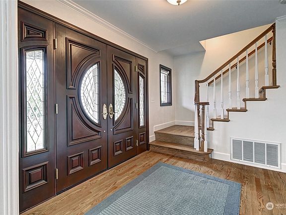 4th image of 10914 154th Avenue NE