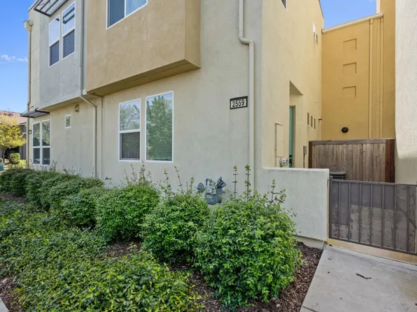 2559 Radar Ln, Sacramento, CA 95834