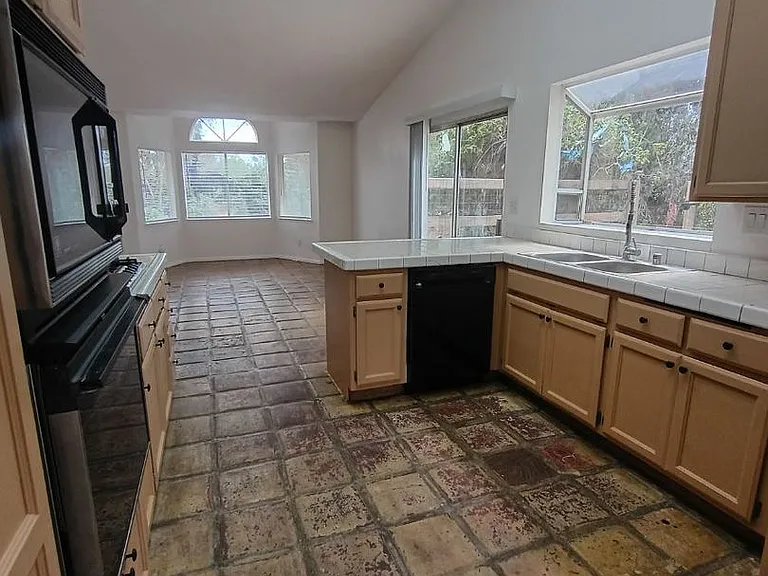 15060 Pauls Ln — Photo 17