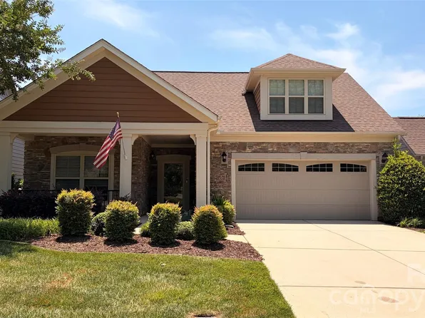 127 Brawley Point Cir, Mooresville, NC 28117