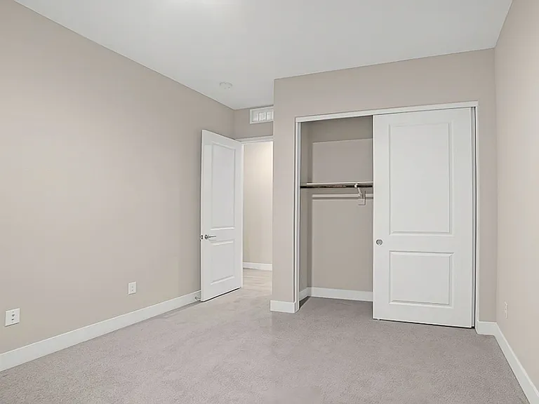 369 Portus Delphini Ct — Photo 22