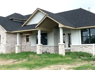 708 Prairie View Rd, Ardmore, OK 73401