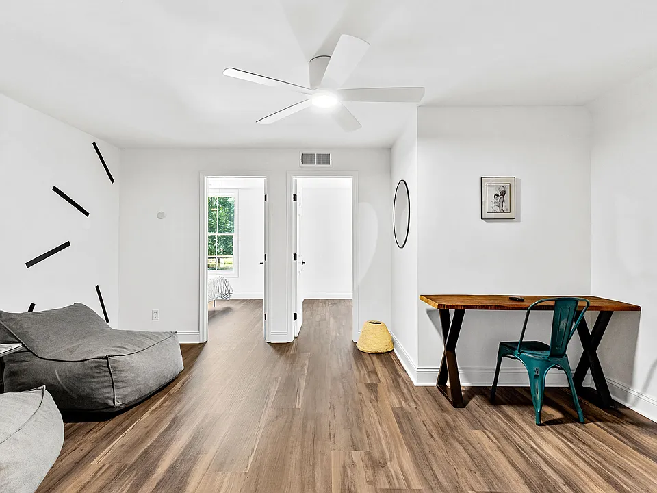 Workspace/Family Room/Flex Space/ Flex Bedroom