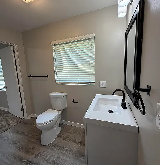 1511 S 61st Ave — Photo 11