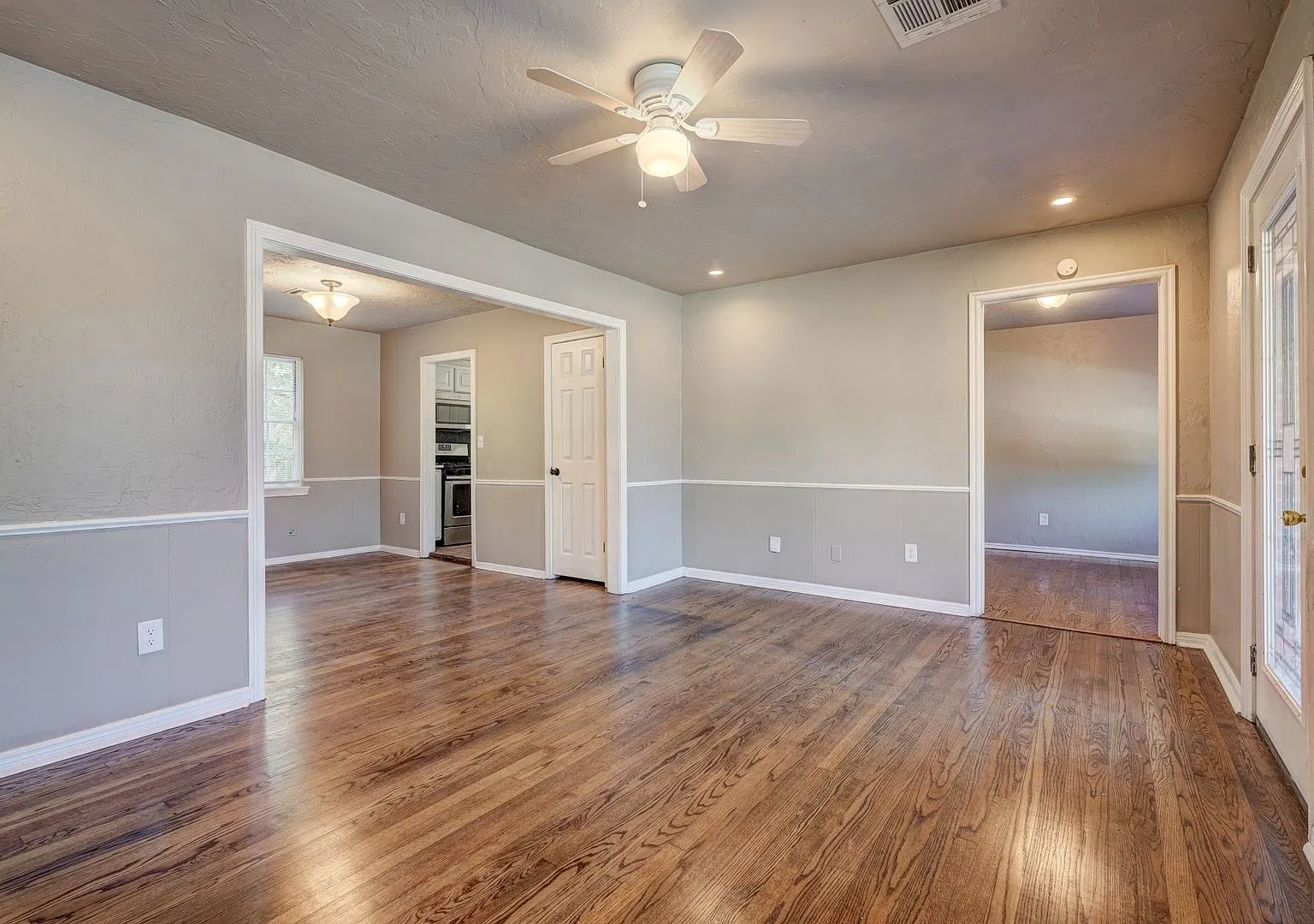 1824 Andover Ct — Photo 4