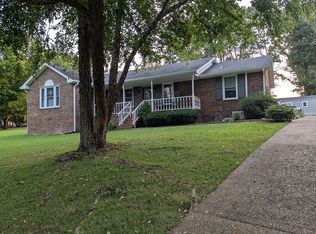 4003 S Windsor Ct, Springfield, TN 37172