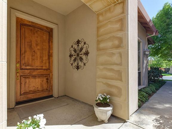 2nd image of 5072 Mertola Dr