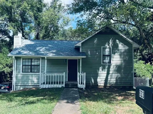 633 Candlewick Ln NW, Lilburn, GA 30047