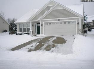 2445 Marbury Cir, Alliance, OH