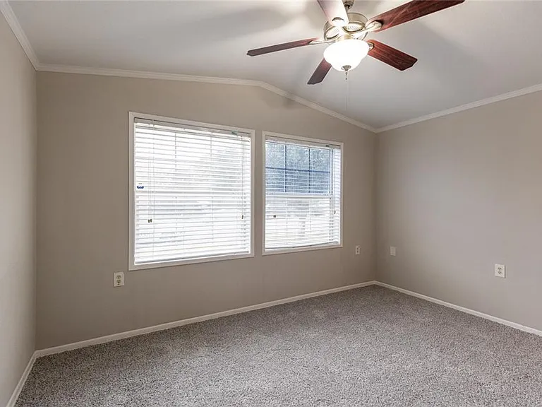 4612 Blue Meadow Dr — Photo 19
