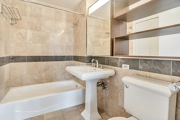 Rented by Douglas Elliman | media 24