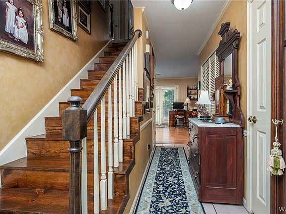4th image of 1713 Saint Charles Pl