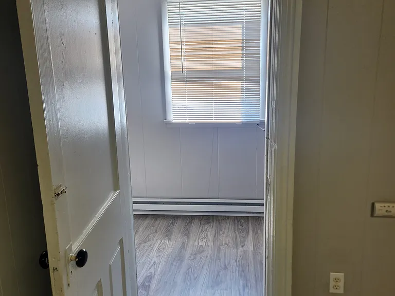 1103 Mifflin St #4 — Photo 5