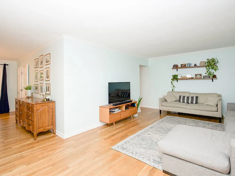 3421 Regiment Dr — Photo 3