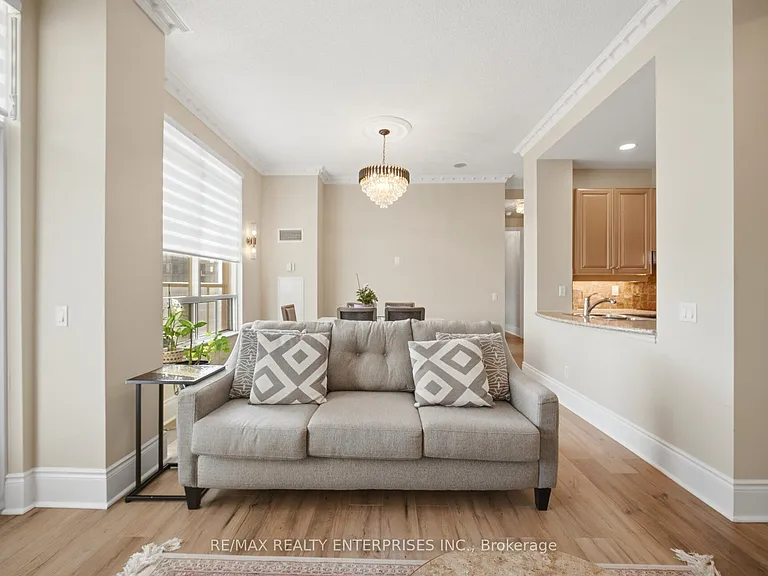 35 Kingsbridge Garden Cir #3301 — Photo 8