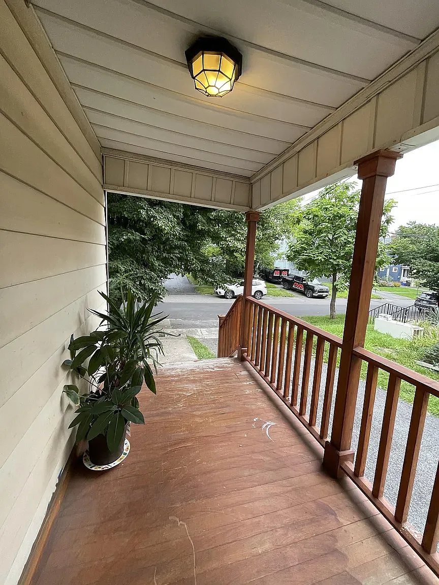 4 bed, 1416 sqft, $2,300 — Photo 3