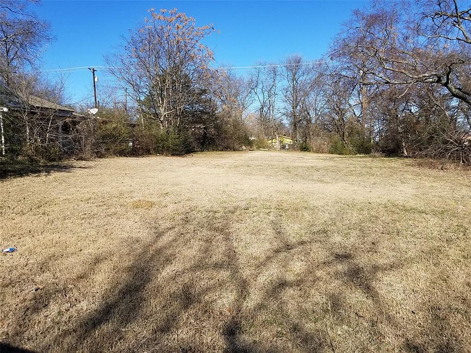1st image of 1501 W Bond St Lot 11