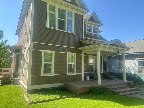 2025 W Mallon Ave Photo 1
