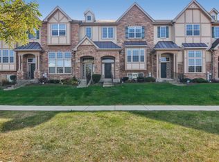 264 Bennett Dr, Carol Stream, IL 60188