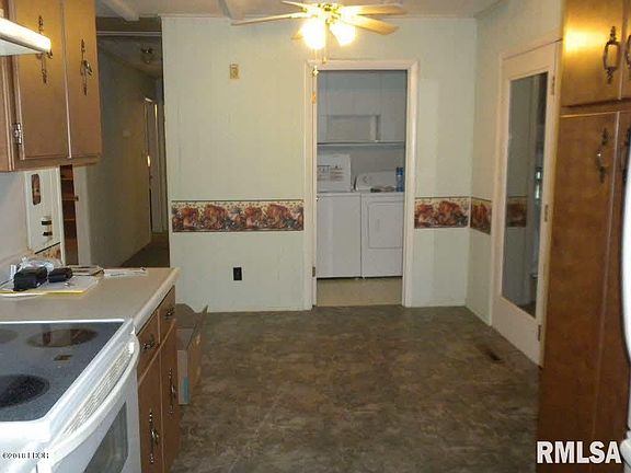 4th image of 500 S Meadow St