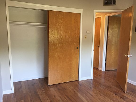 3rd image of 775 Carro Dr