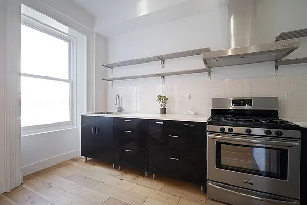 Rented by BLS Realty | media 34