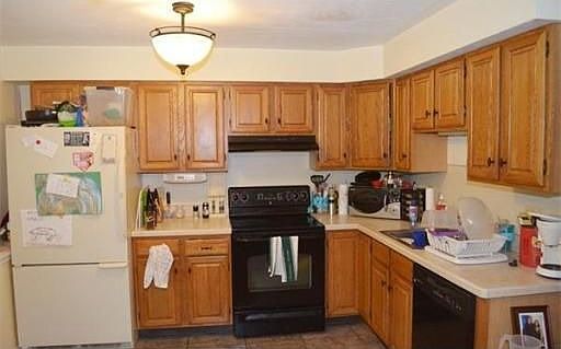 2nd image of 159 Tall Oaks Dr Unit F