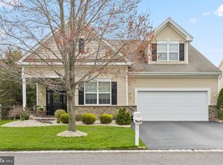 16 Aquaduct Rd, Monroe Township, NJ 08831