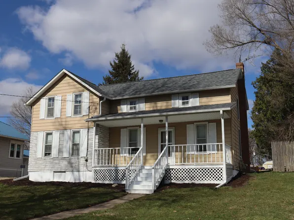 624 W Lincolnway Ct, Morrison, IL 61270