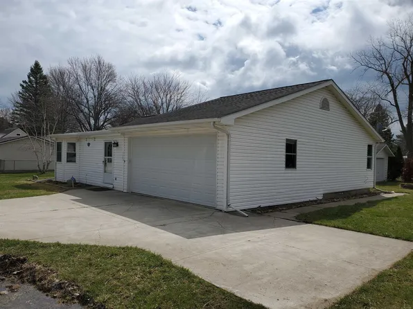 7282 Birchcrest Rd, Lexington, MI 48450