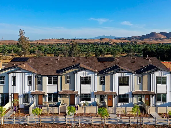 9833 Crossbay Loop #703, Jurupa Valley, CA 92509