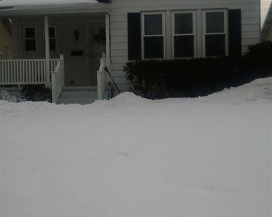 2nd image of 77 Fleetwood Ave