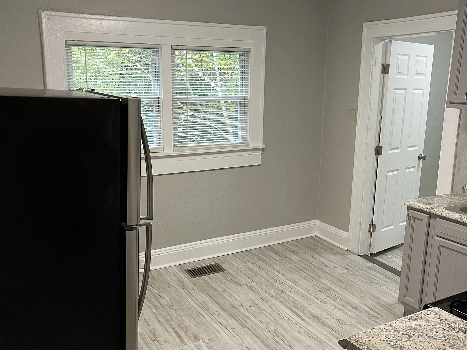 995 Mayson Turner Road (P3) - A — Photo 4
