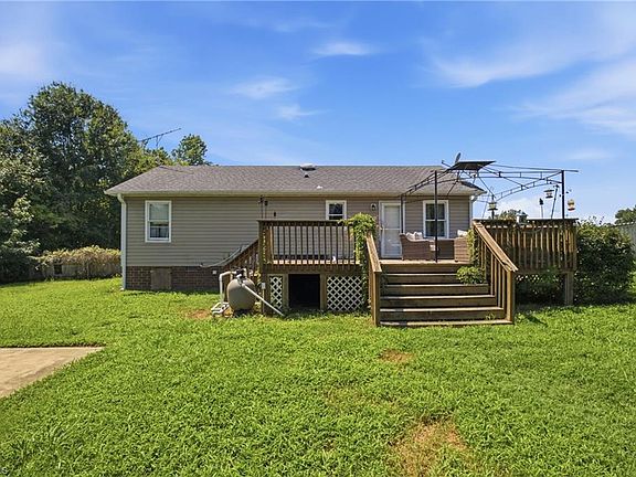 2nd image of 2843 Holyfield Rd