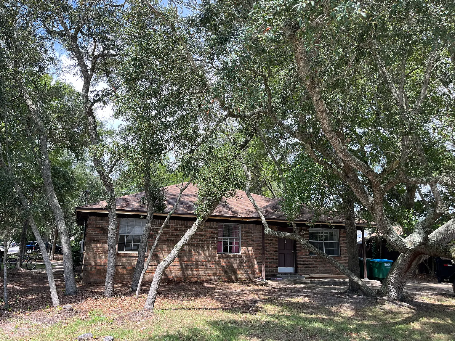 3 bed, 1100 sqft, $1,600 — Photo 1